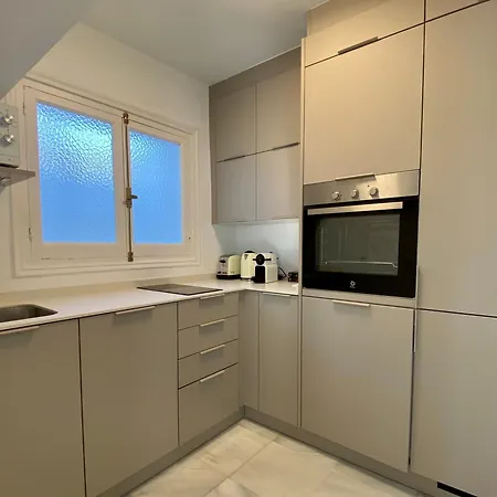 Golden Mile Front Line Apartment