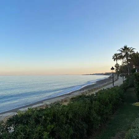 Golden Mile Front Line דירה