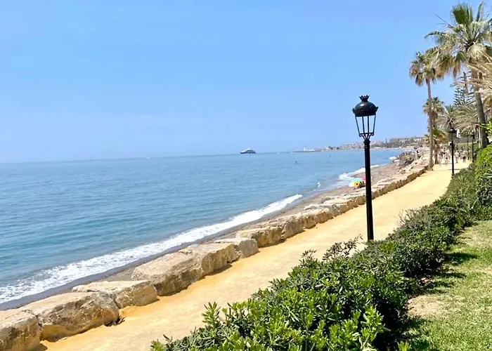 Golden Mile Front Line Apartament